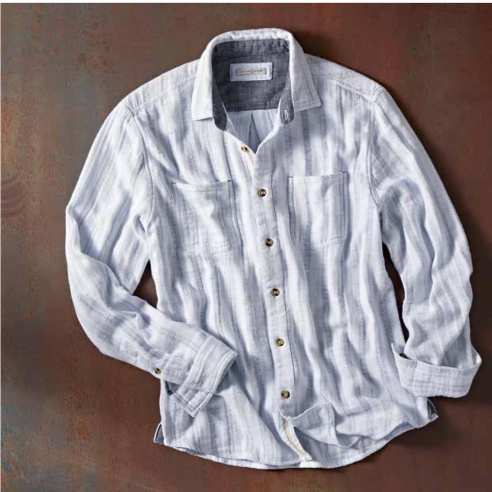 Carbon2Cobalt white and blue stripe San Juan shirt Size Large 100% cotton